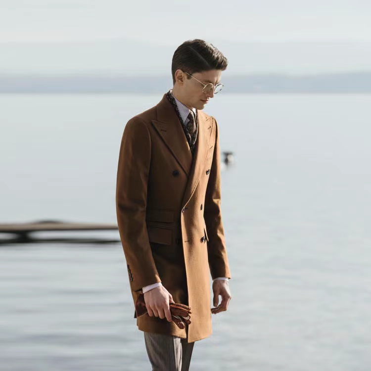 時(shí)尚商務(wù)大衣(圖1) 時(shí)尚商務(wù)大衣(圖1)